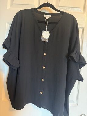 ODDY Black Button-Front Ruffle Sleeve Blouse